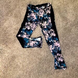 Victorias Secret Sport patterned workout pants